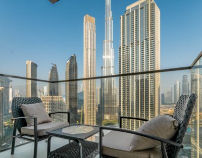 Dubai Luxe Stay | Burj Khalifa Views & Mall Access